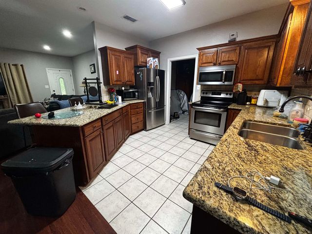 2889 S COUNTY ROAD 406, Henderson, TX 75654