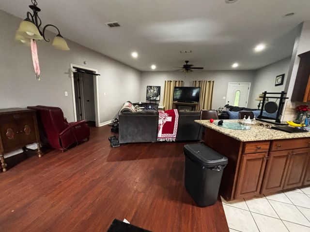 2889 S COUNTY ROAD 406, Henderson, TX 75654