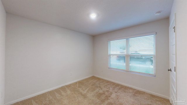 5740 Guinevere Ln, Milton, FL 32583