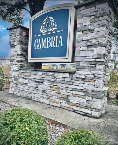 5740 Guinevere Ln, Milton, FL 32583