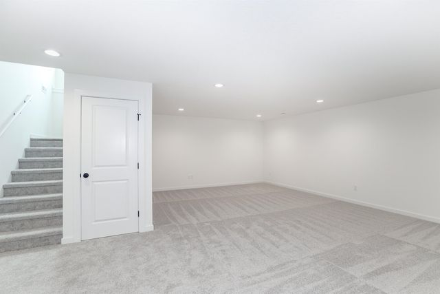 5360 N Pinecrest St, Bel Aire, KS 67220