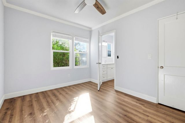 704-718 Broadway, Santa Cruz, CA 95062