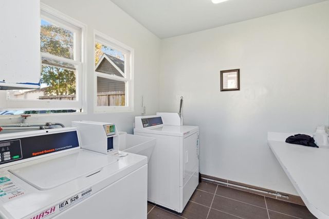 704-718 Broadway, Santa Cruz, CA 95062