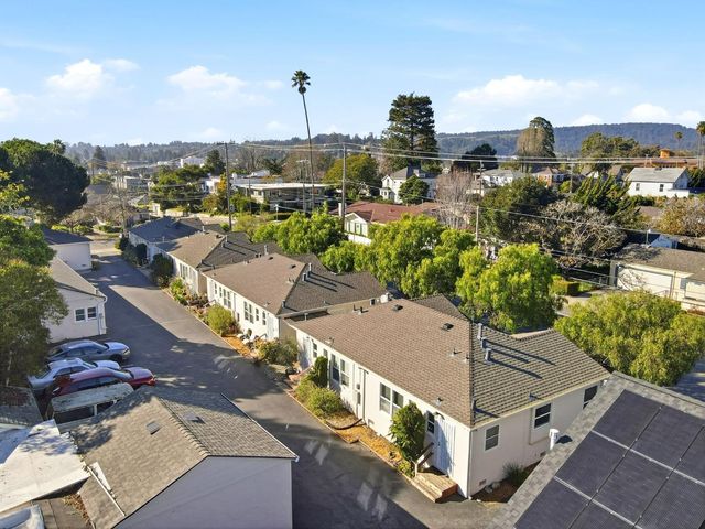 704-718 Broadway, Santa Cruz, CA 95062