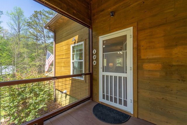 138 Hubbell Lane, Robbinsville, NC 28771