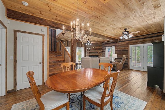 138 Hubbell Lane, Robbinsville, NC 28771