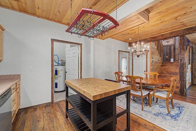 138 Hubbell Lane, Robbinsville, NC 28771
