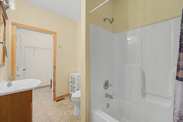 138 Hubbell Lane, Robbinsville, NC 28771