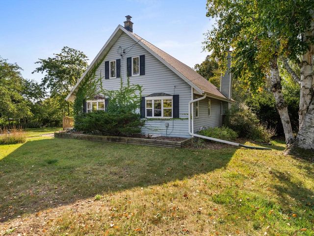 5933 Garden Grove DRIVE, Sheboygan, WI 53081