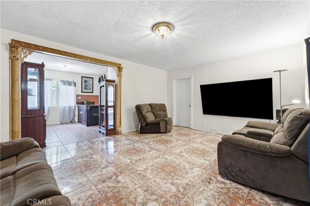 12375 Poinsettia, El Monte, CA 91732