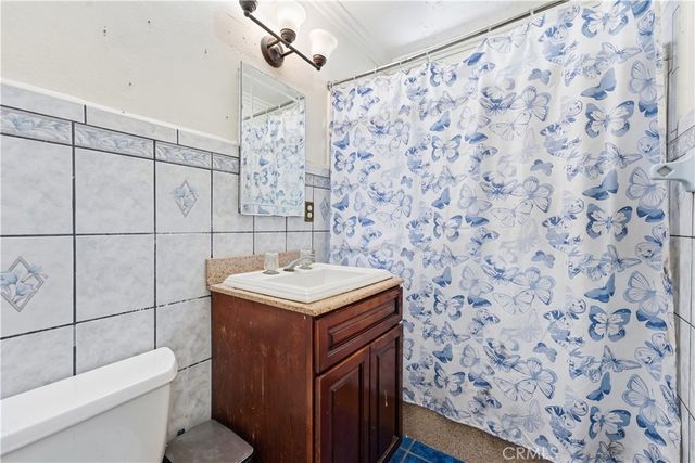 12375 Poinsettia, El Monte, CA 91732