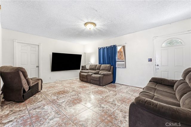 12375 Poinsettia, El Monte, CA 91732