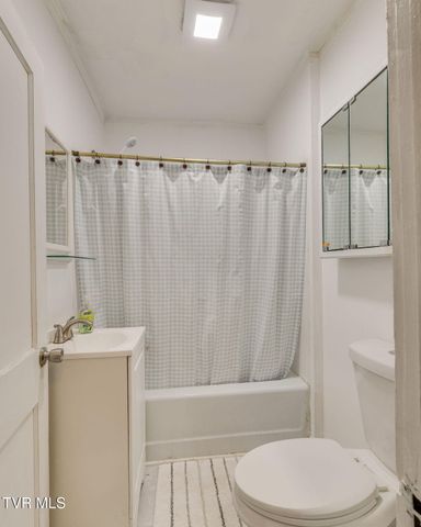 225 Washington College Station, Limestone, TN 37681