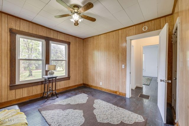 225 Washington College Station, Limestone, TN 37681