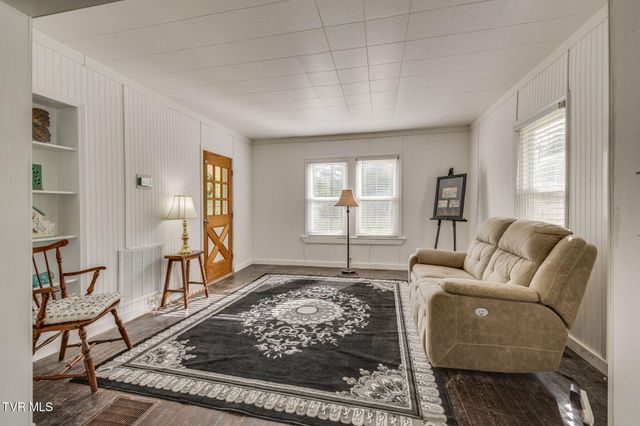 225 Washington College Station, Limestone, TN 37681