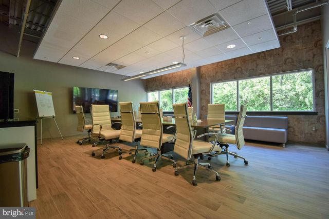 400 LAPP RD, Malvern, PA 19355