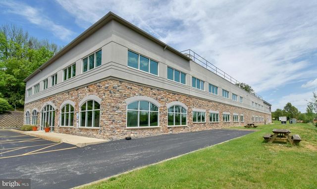 400 LAPP RD, Malvern, PA 19355