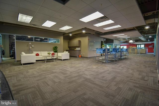 400 LAPP RD, Malvern, PA 19355