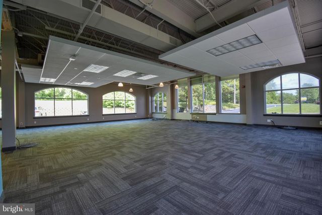 400 LAPP RD, Malvern, PA 19355