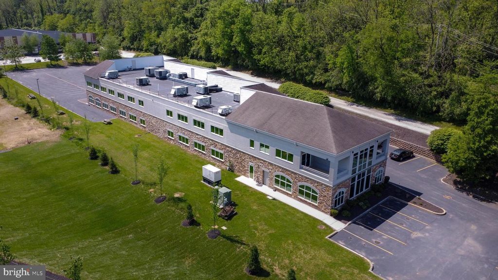 400 LAPP RD, Malvern, PA 19355