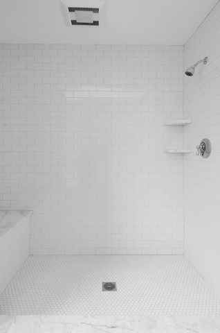 28 Bell St, Quincy, MA 02169