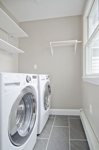 28 Bell St, Quincy, MA 02169