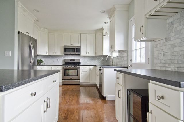 28 Bell St, Quincy, MA 02169