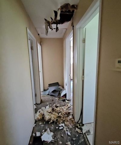 10117 Royal Drive, St Louis, MO 63136