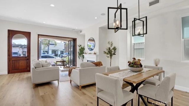 209 6th, Seal Beach, CA 90740