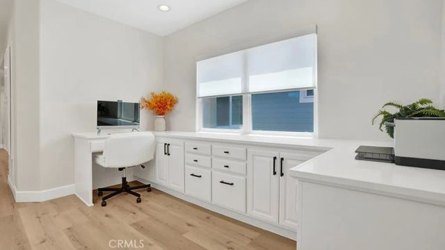 209 6th, Seal Beach, CA 90740