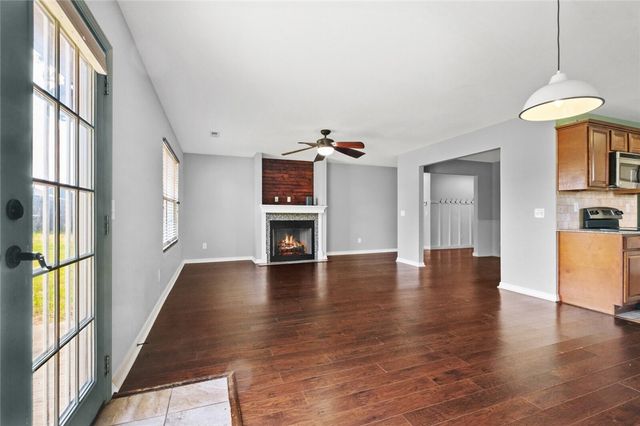 1280 General Parson Drive, Prairie Grove, AR 72753
