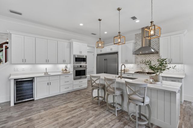 6 Plantation Oaks, Mary Esther, FL 32569