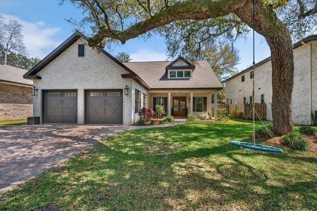 6 Plantation Oaks, Mary Esther, FL 32569