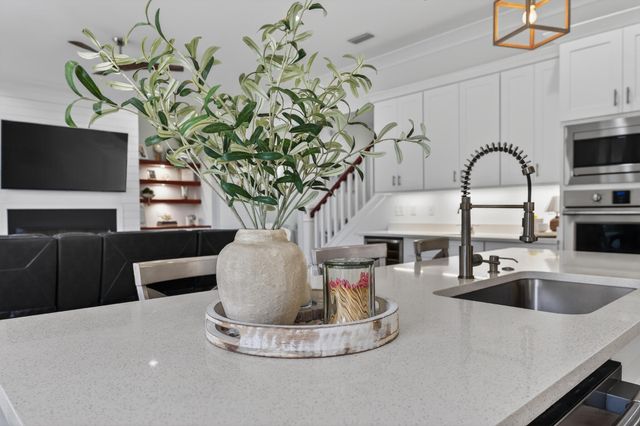 6 Plantation Oaks, Mary Esther, FL 32569