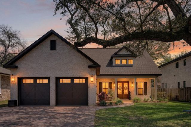 6 Plantation Oaks, Mary Esther, FL 32569