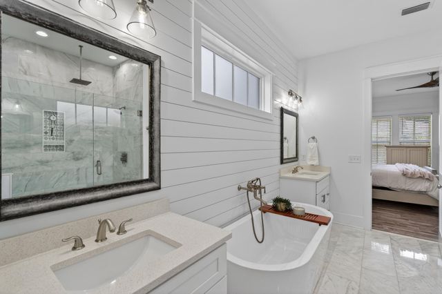 6 Plantation Oaks, Mary Esther, FL 32569