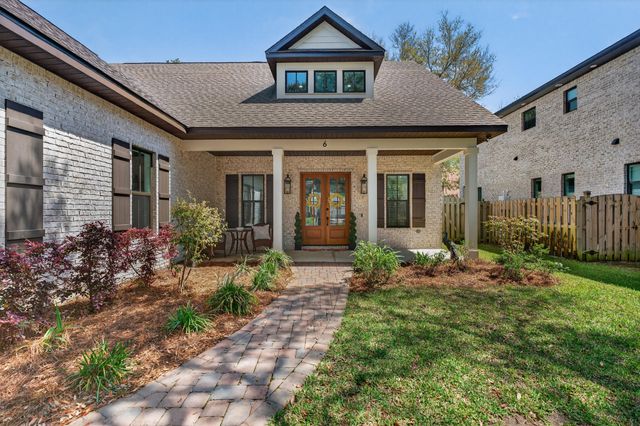 6 Plantation Oaks, Mary Esther, FL 32569