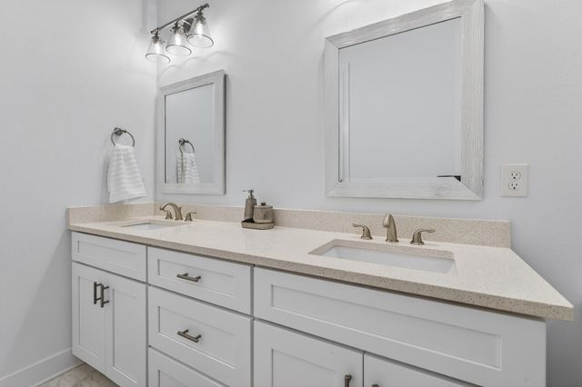 6 Plantation Oaks, Mary Esther, FL 32569