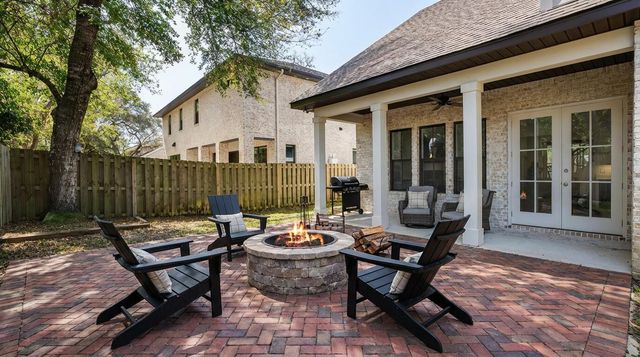 6 Plantation Oaks, Mary Esther, FL 32569