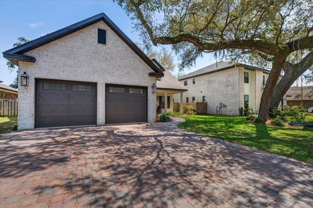 6 Plantation Oaks, Mary Esther, FL 32569