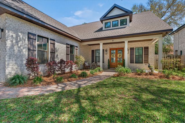 6 Plantation Oaks, Mary Esther, FL 32569
