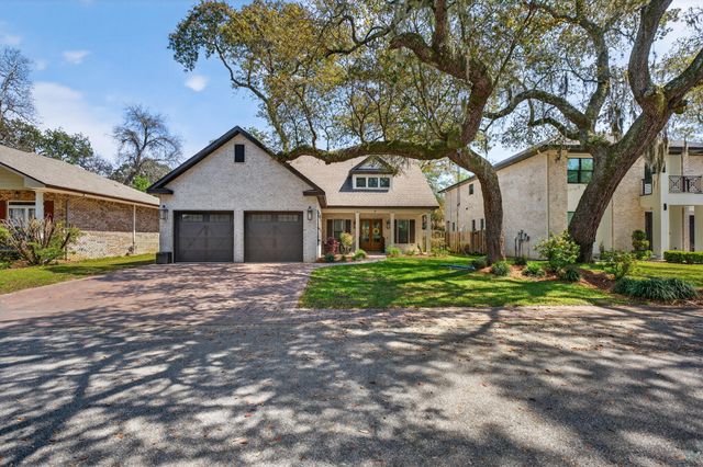 6 Plantation Oaks, Mary Esther, FL 32569