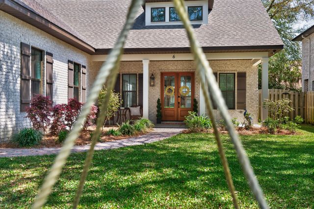 6 Plantation Oaks, Mary Esther, FL 32569