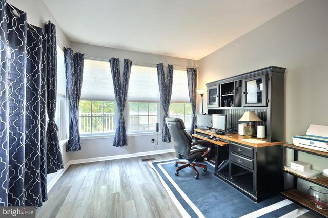 120 BRUAW DR, York, PA 17406
