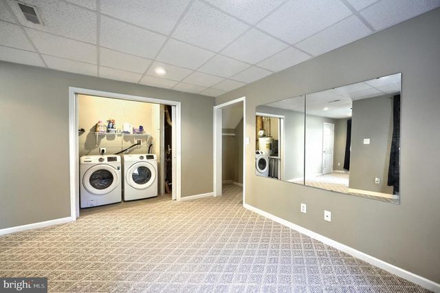 120 BRUAW DR, York, PA 17406