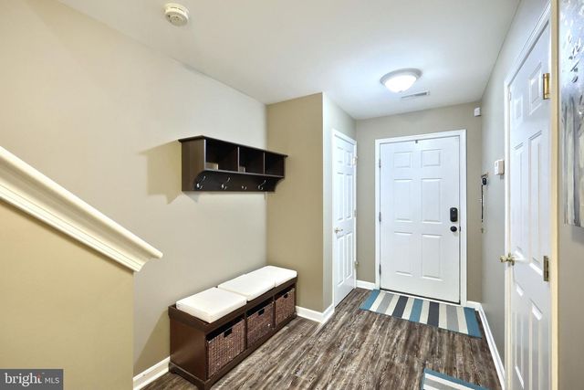 120 BRUAW DR, York, PA 17406
