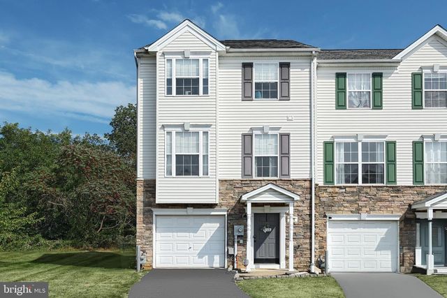 120 BRUAW DR, York, PA 17406