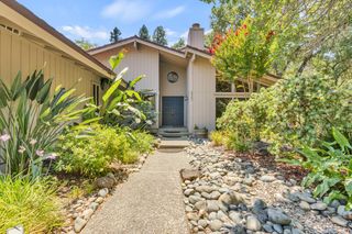 5361 Long Canyon Dr, Fair Oaks, CA 95628