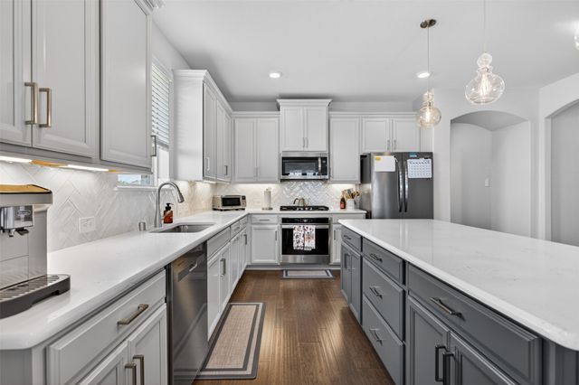 1002 Copper Smith Way, Forney, TX 75126
