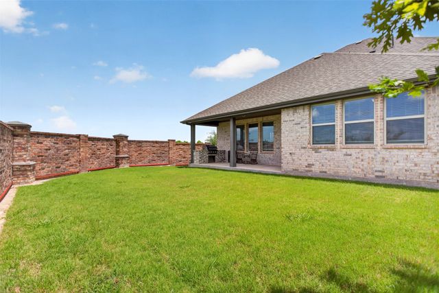 1002 Copper Smith Way, Forney, TX 75126